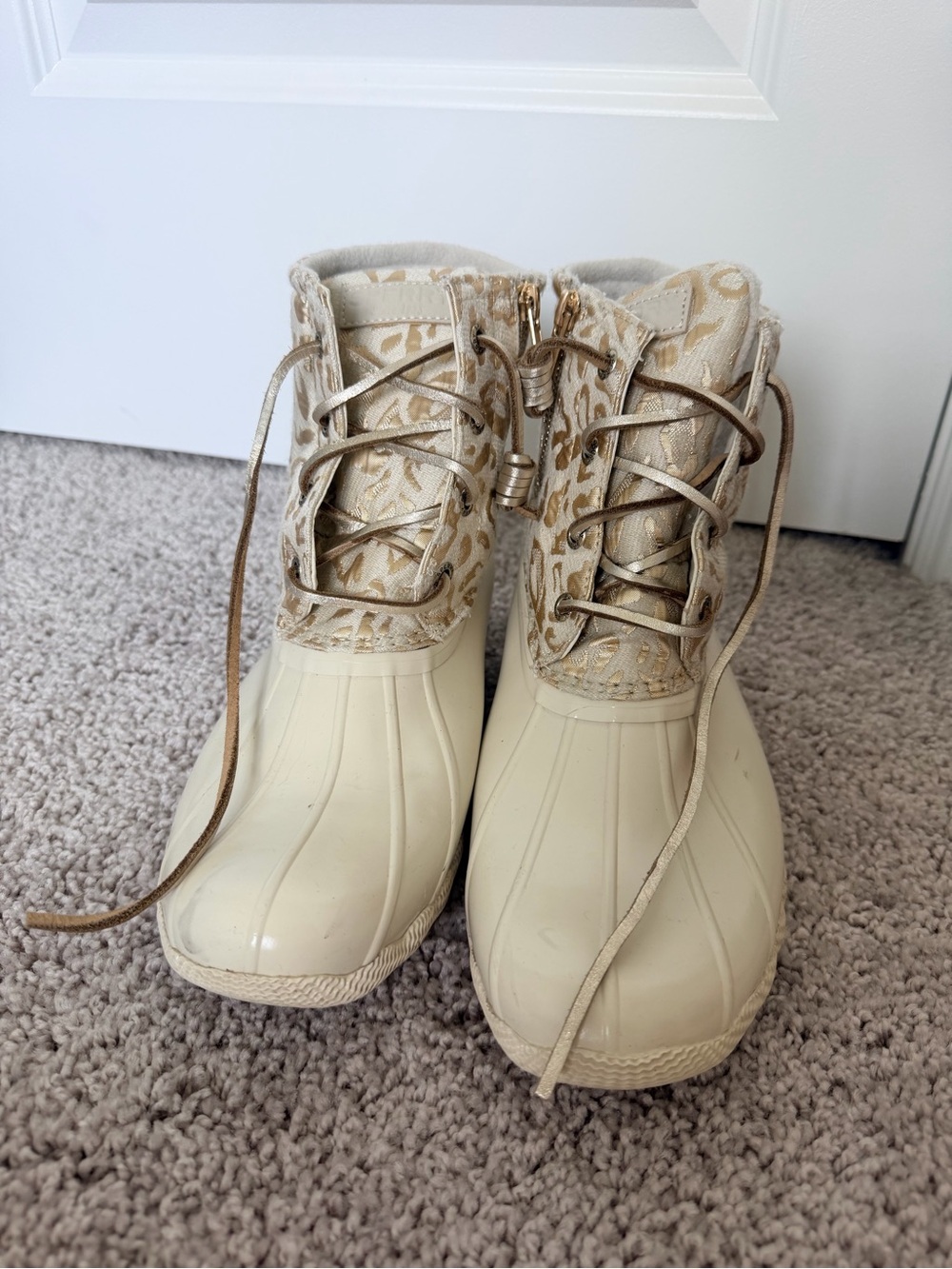 Sperry Ivory Lace-Pattern Duck Boots